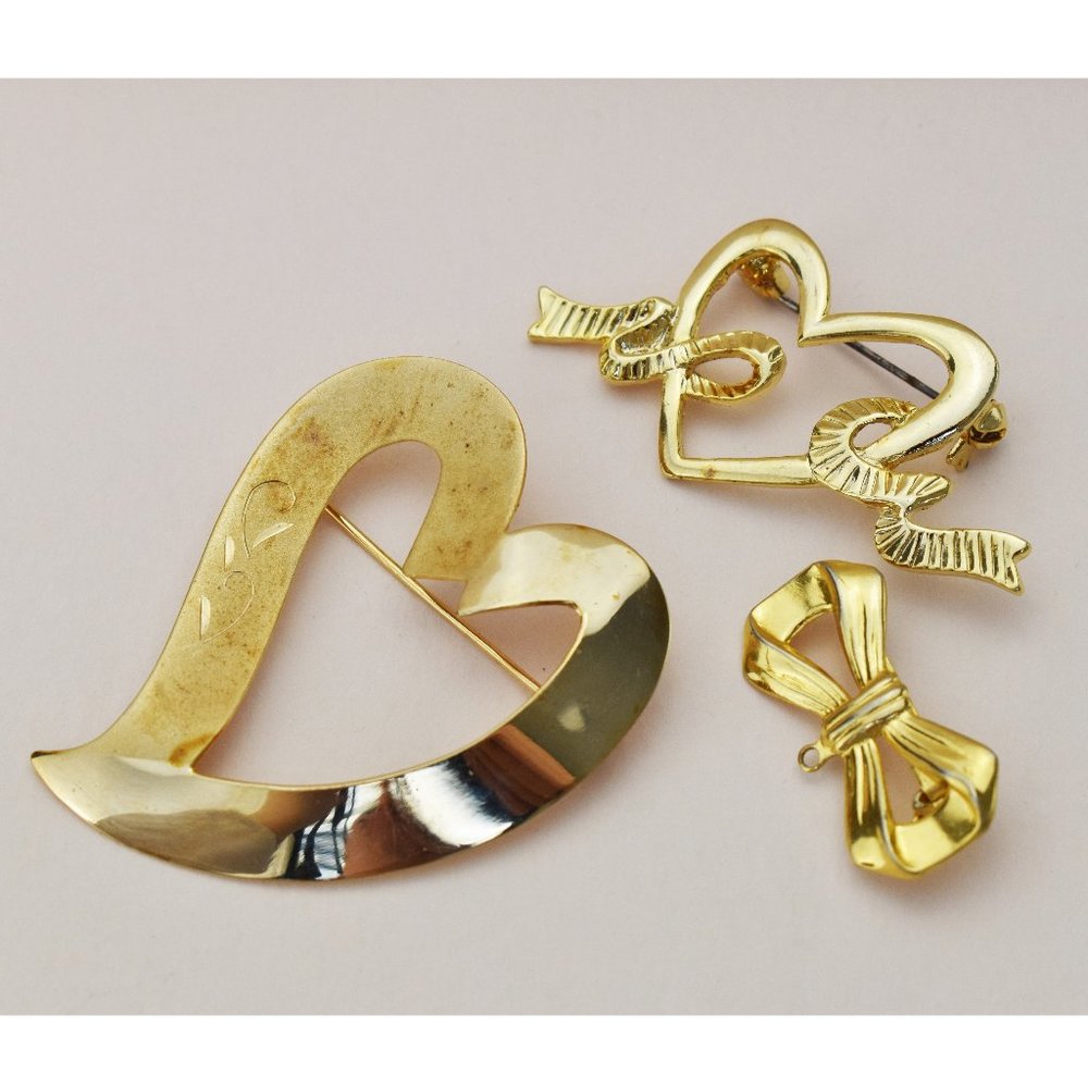 Vintage gold heart brooch set, cute lapel pin, retro jewelry set for women